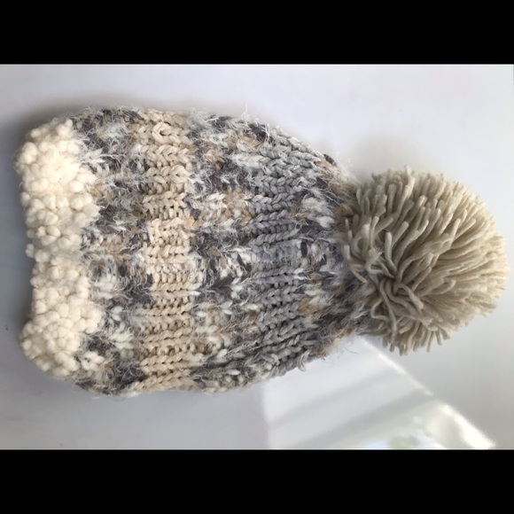 Brand New-Multi Yarn Pom Beanie- grey/cream - Picture 2 of 5